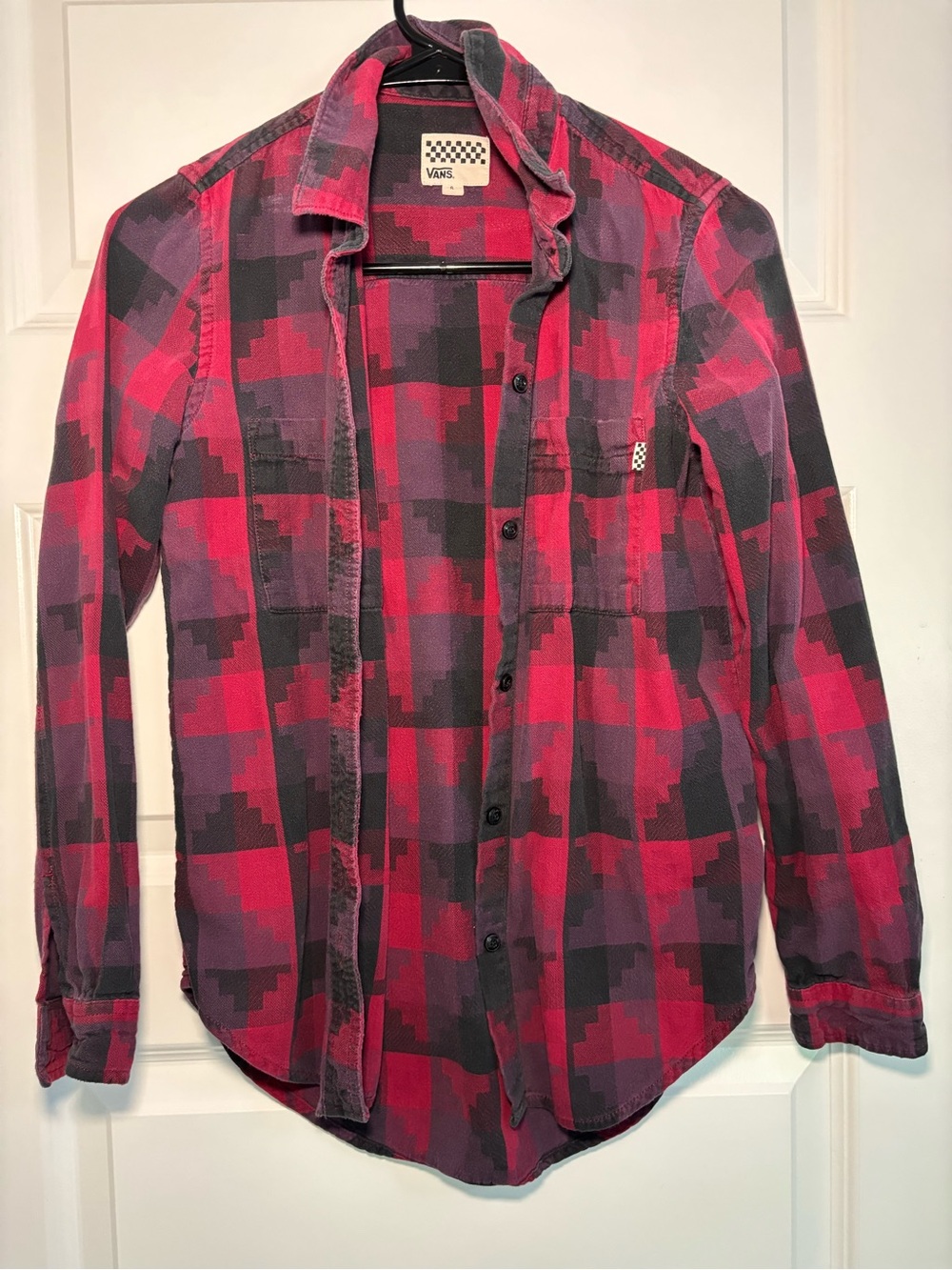 Women’s Vans flannel shirt in a red and black geometric pattern, Small